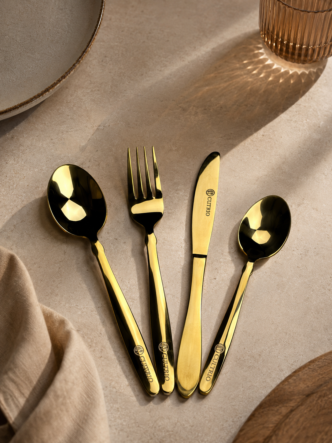 ROYALE BY CULTRIO SERVING SET